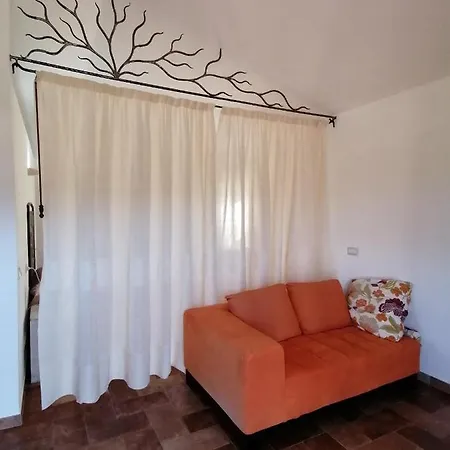 منزل ريفي Casa La Liccia أرتْساكينا